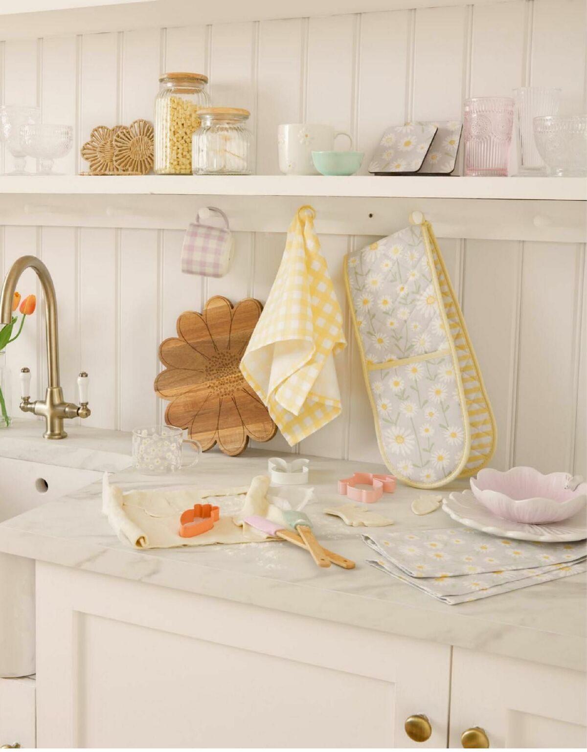 B&M Spring Summer Catalogue Offers from 28 February