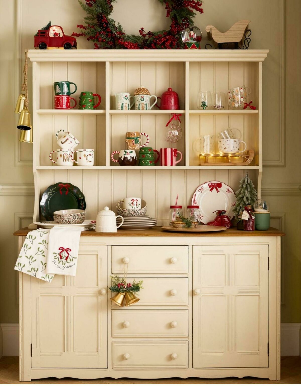 B&M Christmas Offers from 24 October